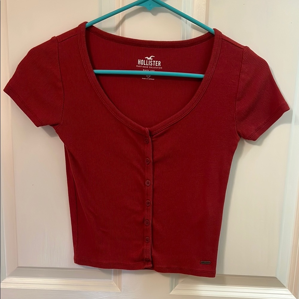 Hollister Women's Red Crop Top